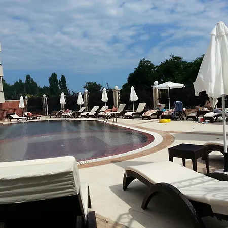 River Park Menada Apartman Napospart