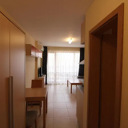 River Park Menada ساني بيتش