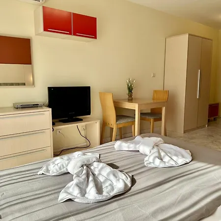 River Park Menada ساني بيتش