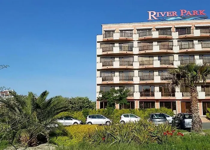 River Park Menada Διαμέρισμα *